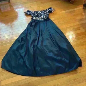 Vince Camuto, navy ball gown, size 4